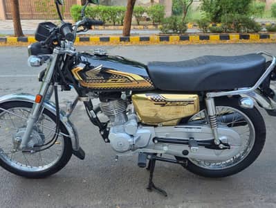 CG 125 Special Edition Gold