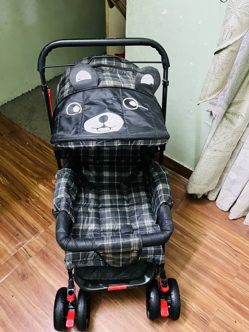 pram double beanded slim floding very good condition 9