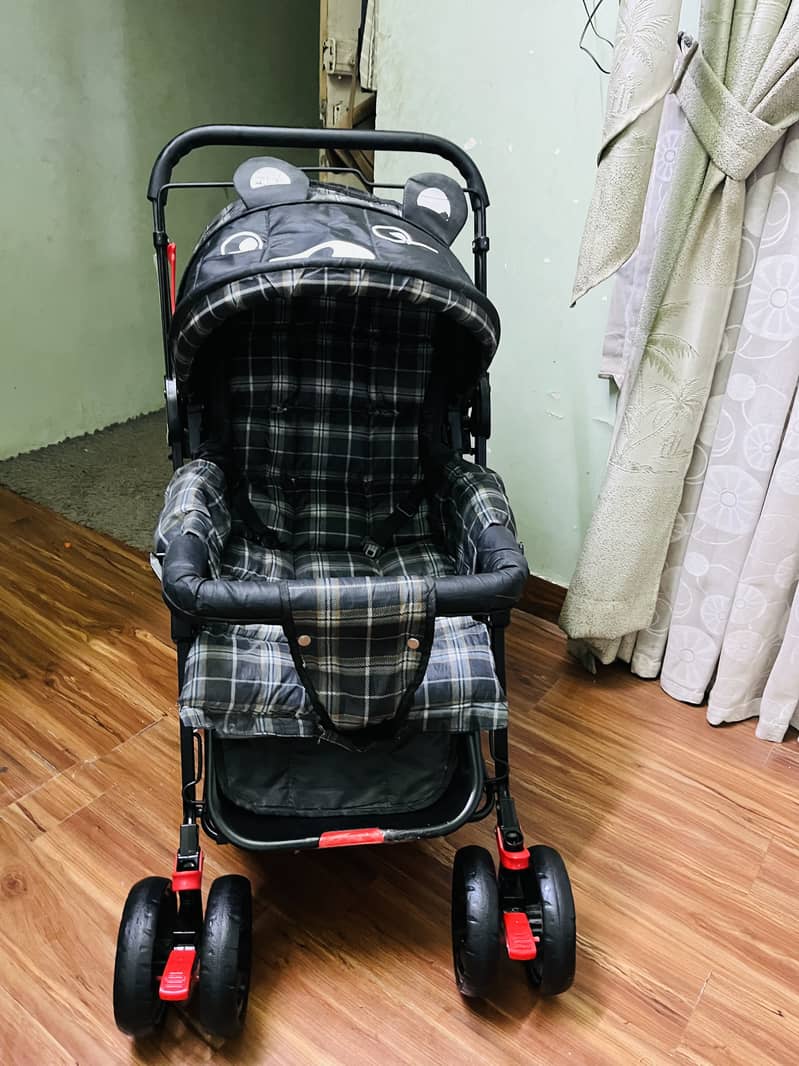pram double beanded slim floding very good condition 10