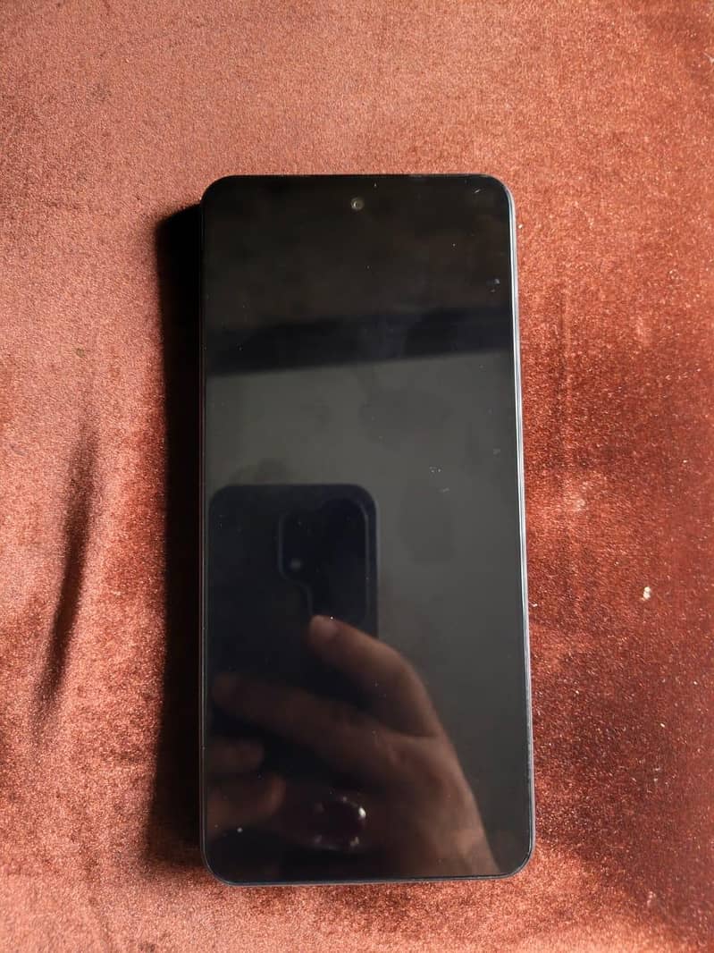 Realme C75 0