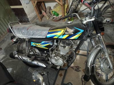 Honda CG 125, 2018 model converted to 2026 model.