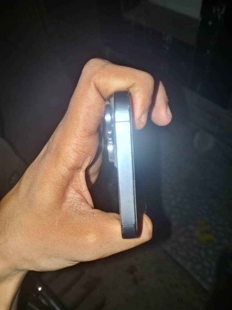 Apple iPhone 13 Pro Max 6