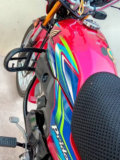 Honda Pridor 100 2025 model red