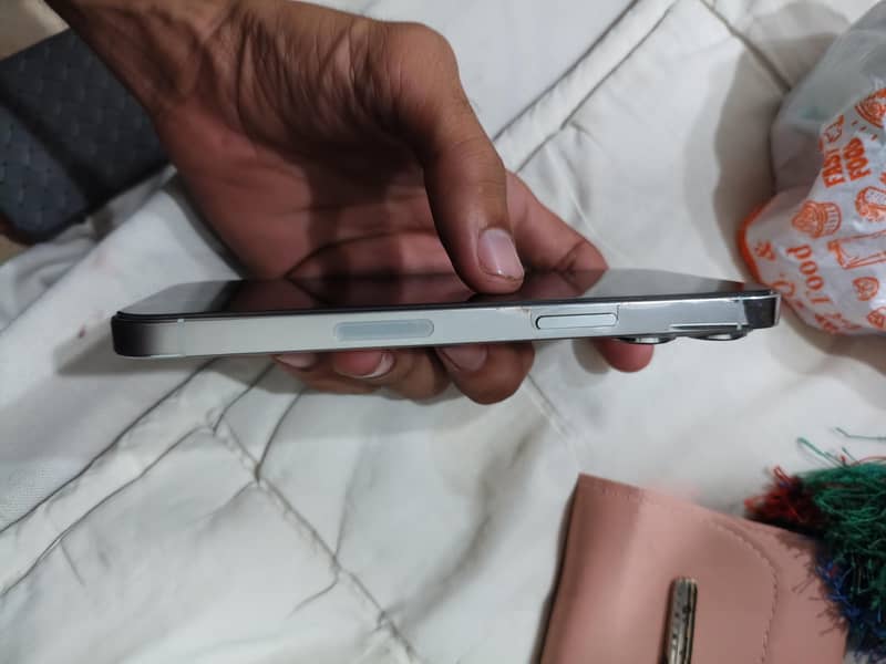 iphone 13pro 2