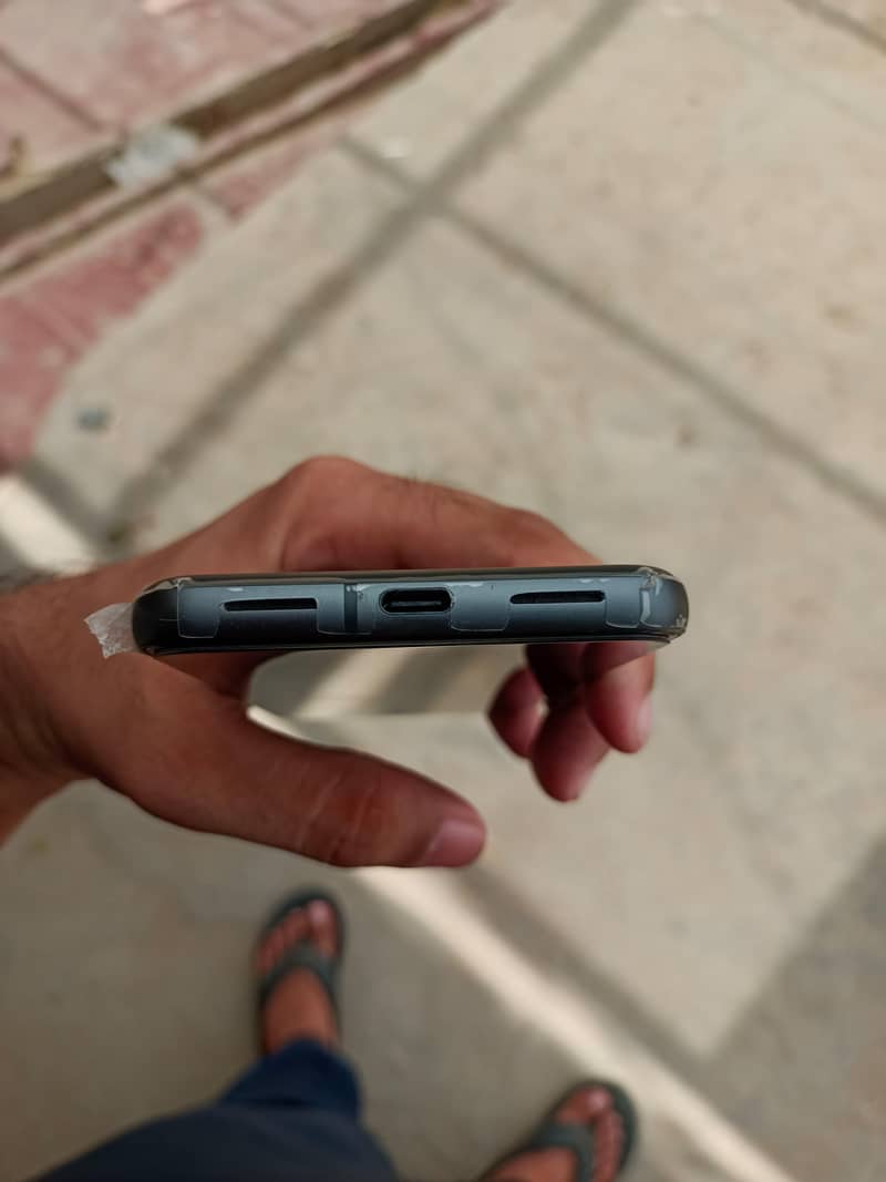 Google Pixel 8 3