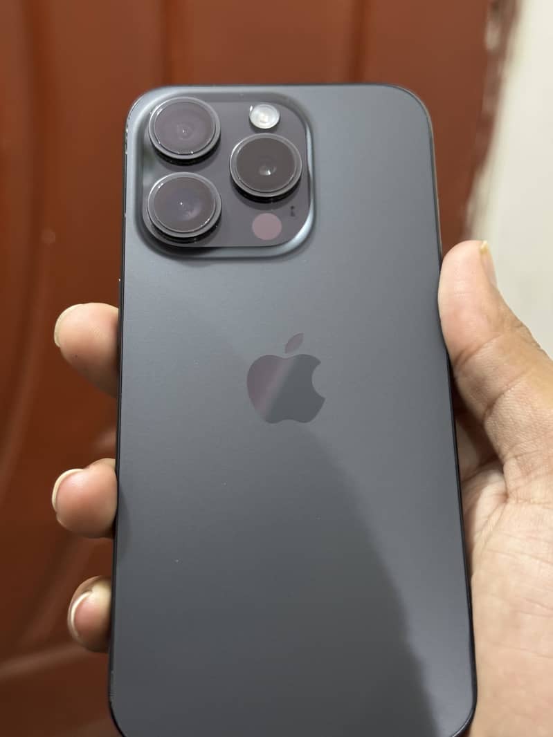 Apple iPhone 15 Pro 1
