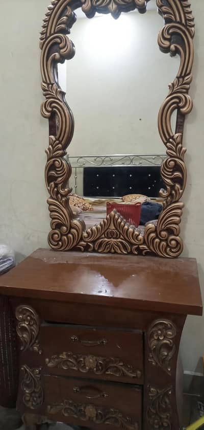 Dressing Table 6 month use