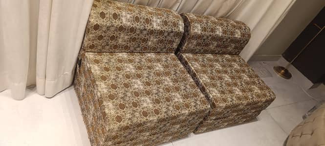 2 sofa come bed in new condition