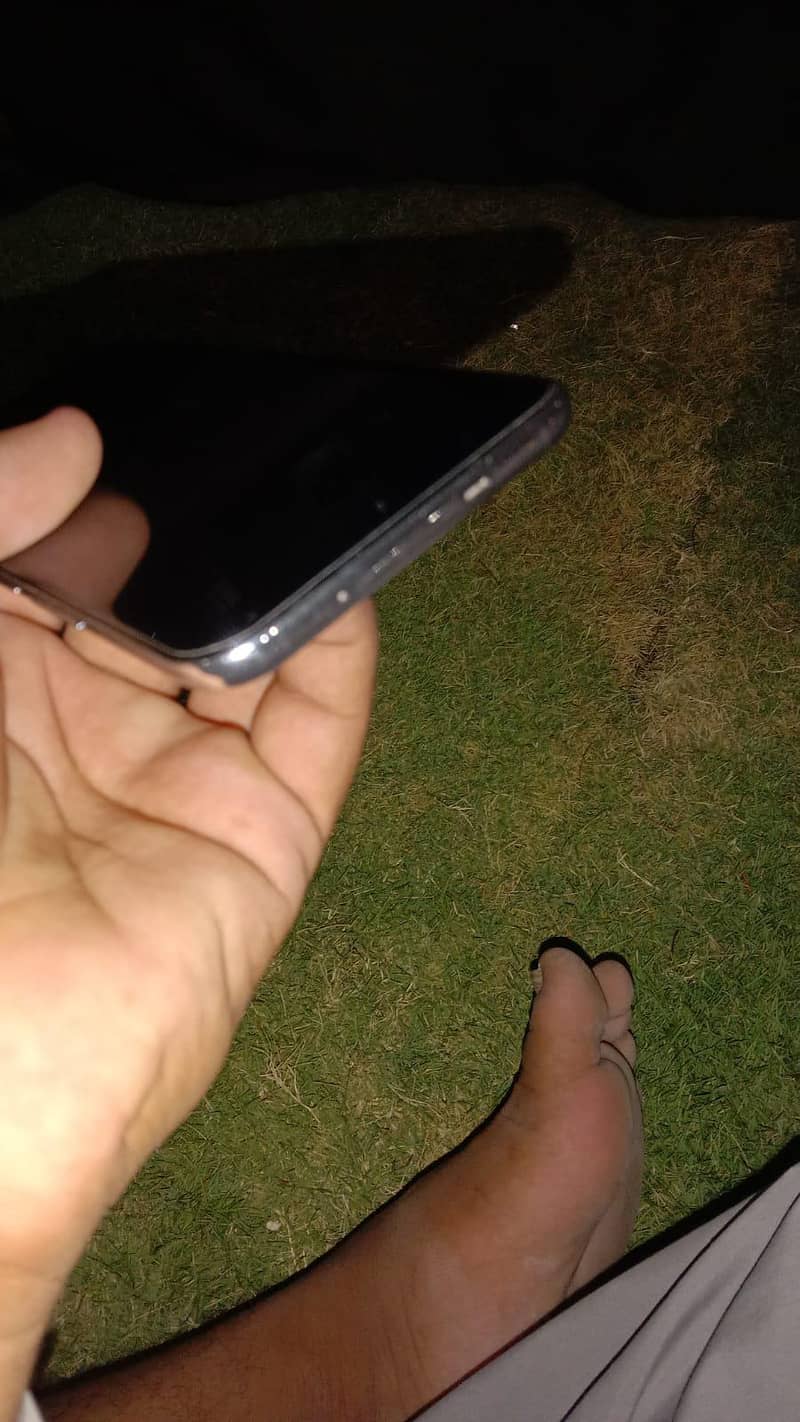 Tecno spark 40 pro plus 4
