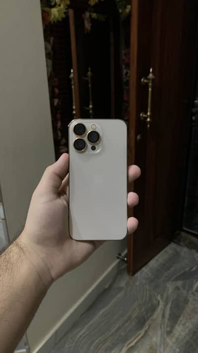iPhone 13 Pro 128GB JV 9.8/10 Gold Colour