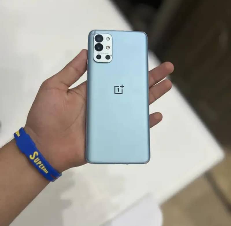 One Plus 9R 4