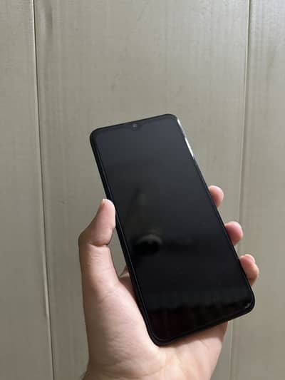 Vivo Y19 4/128 gb with box