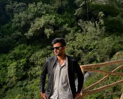 Umar Sandhu