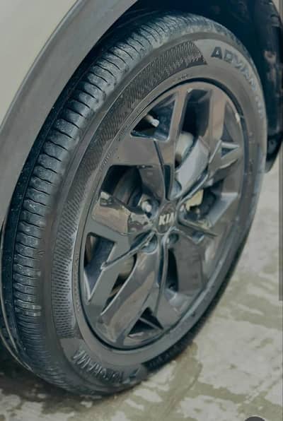 sportage old tyres 2017 model 4 for sale