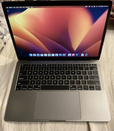 Apple MacBook Pro 2017 | 13-inch | 8GB RAM | 128GB SSD