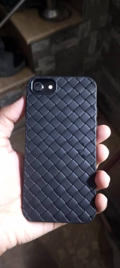 Apple iPhone 7