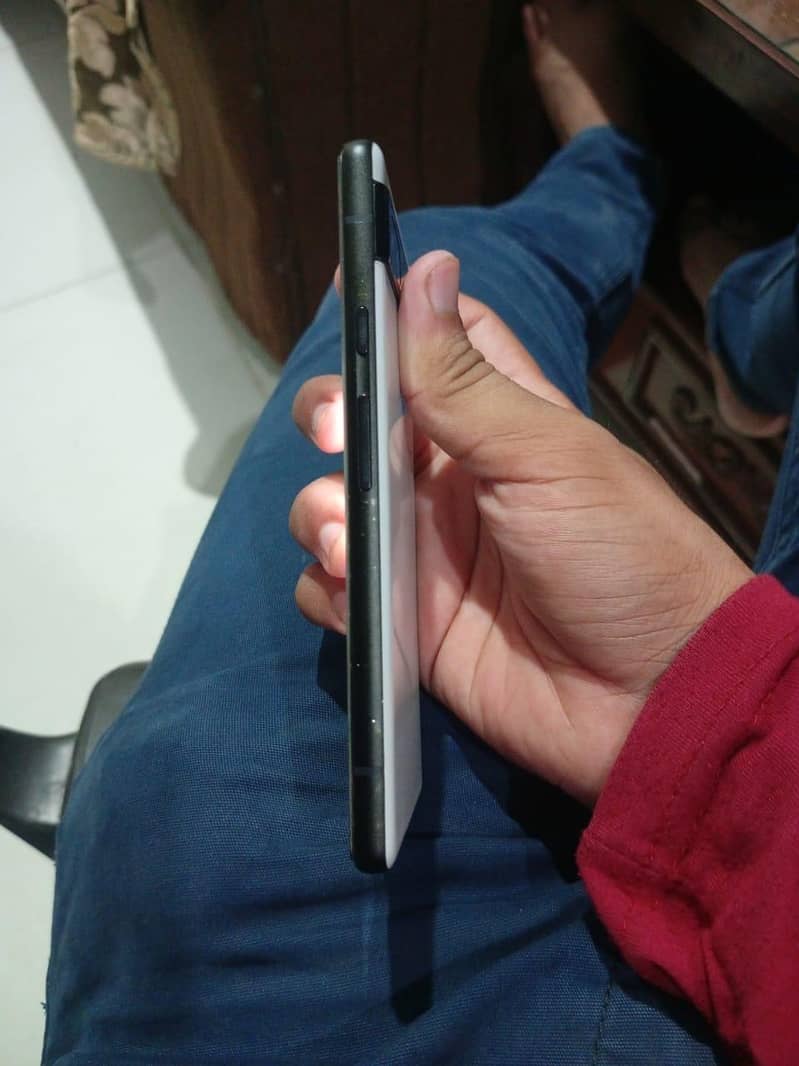 Google Pixel 6a 3