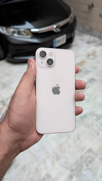 Apple iPhone 13