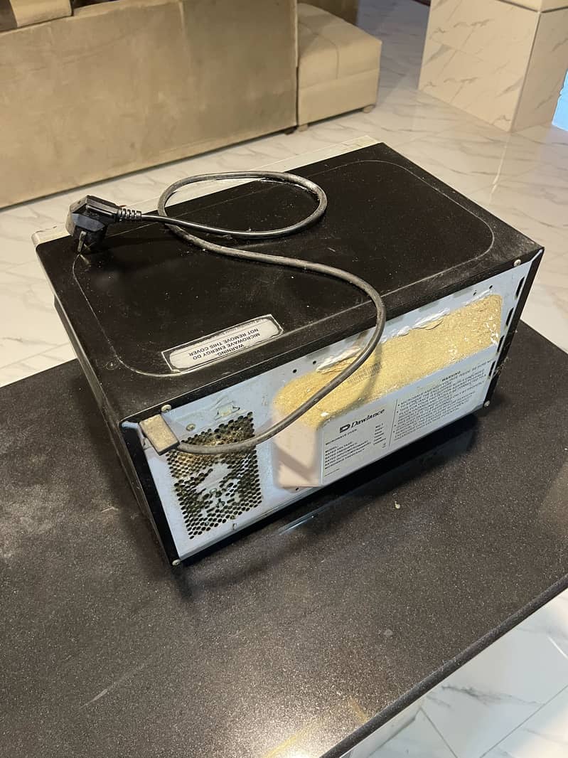 Dawlance microwave 1