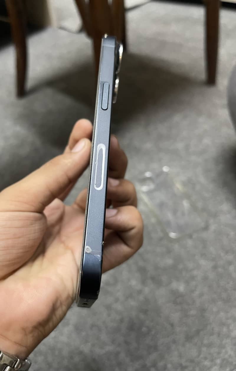 Apple iPhone 14 5