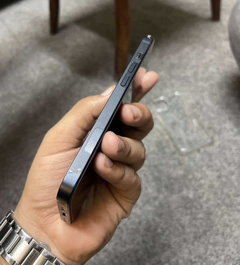 Apple iPhone 14 6