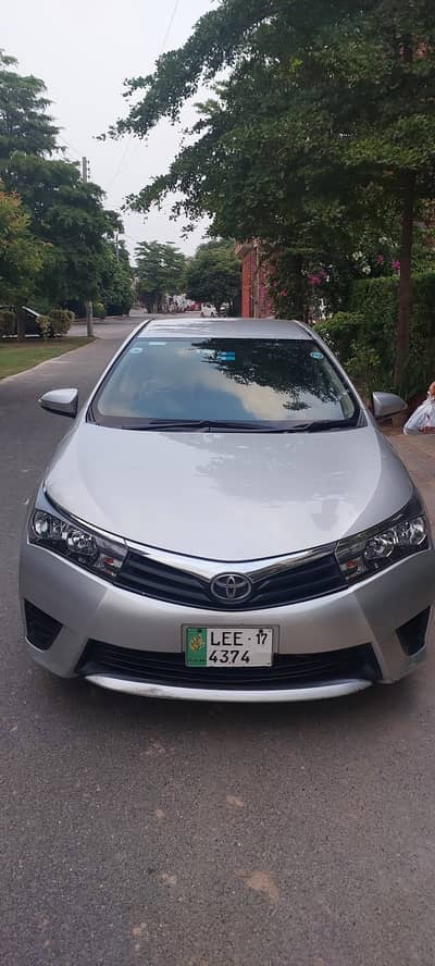 Toyota Corolla Altis 2017 silver color