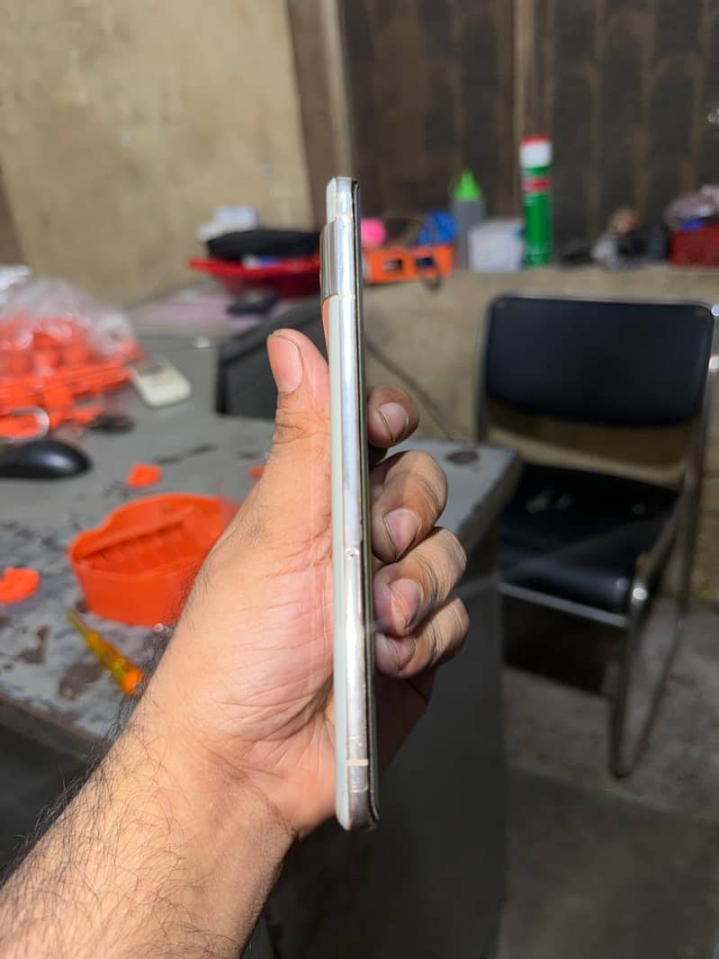 Google Pixel 7 Pro 4
