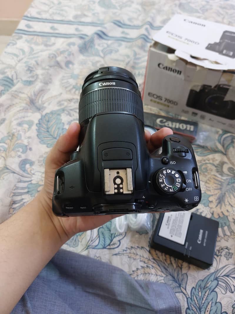 Canon EOS 700D 2