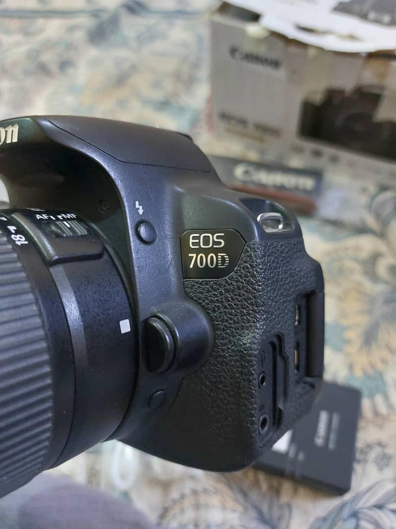 Canon EOS 700D 7