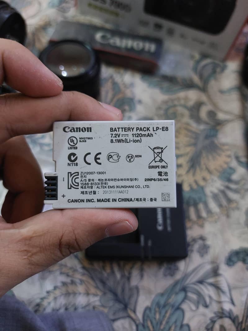 Canon EOS 700D 8