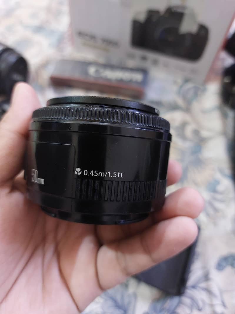 Canon EOS 700D 12