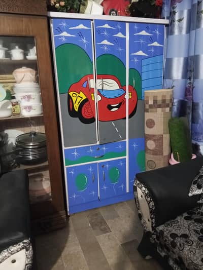 kids wardrobe