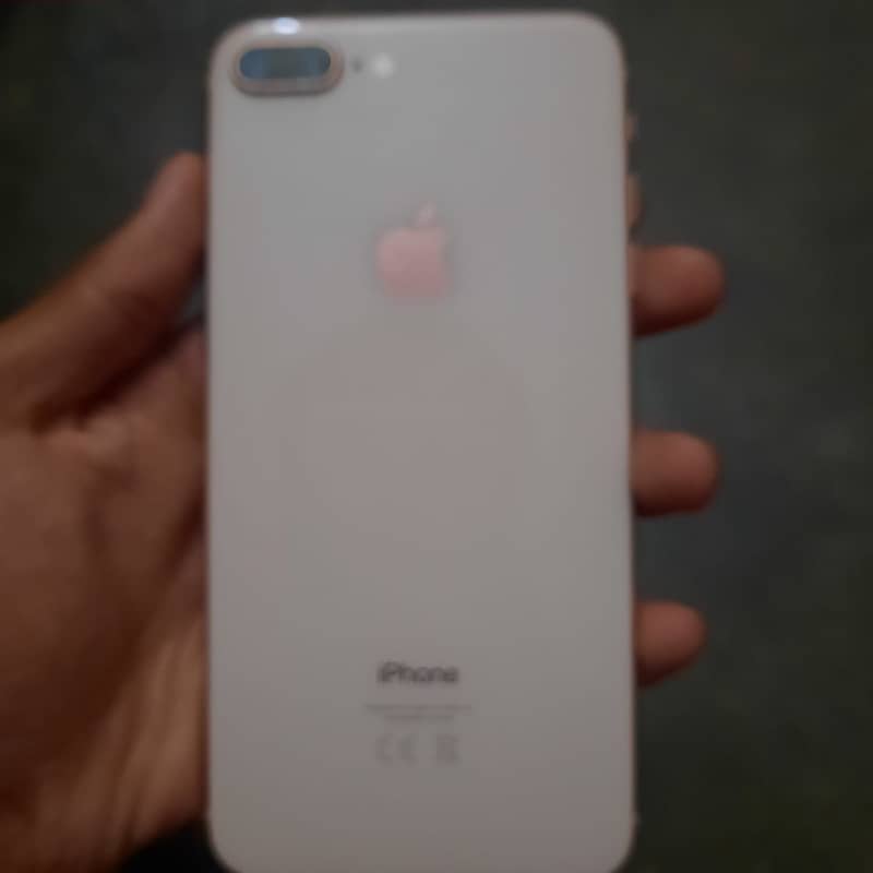 Apple iPhone 8 Plus 0