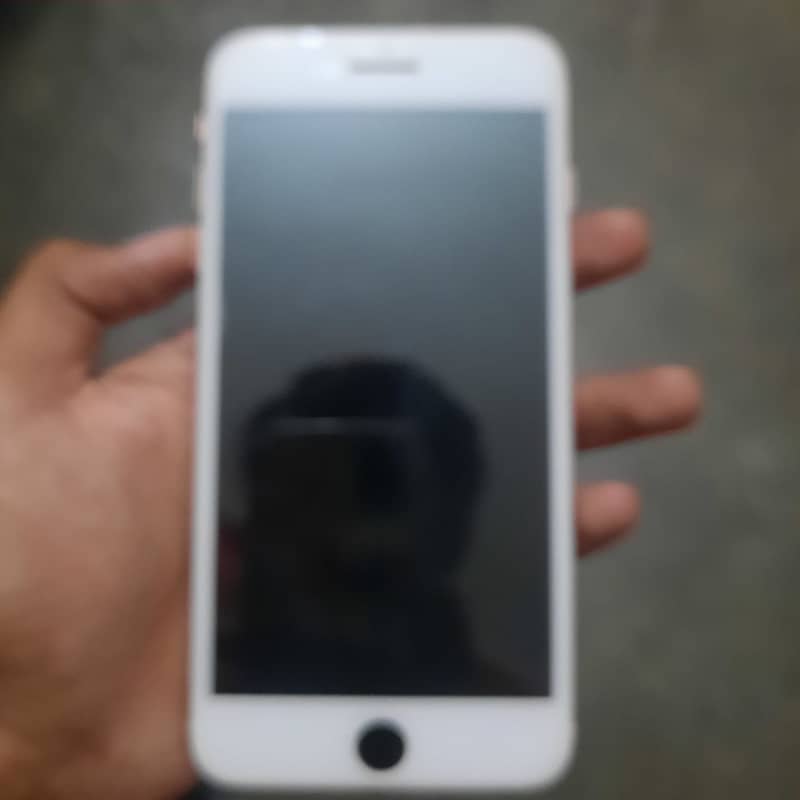 Apple iPhone 8 Plus 1