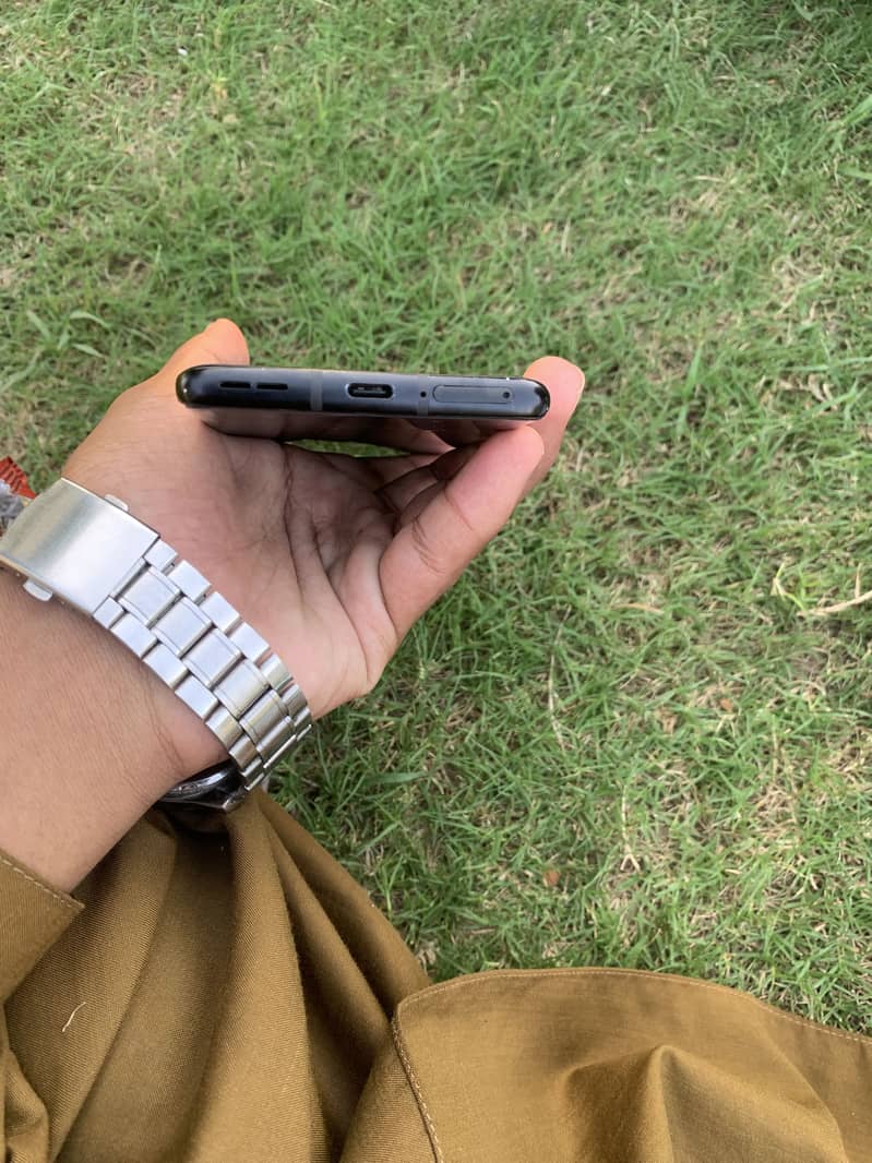 One Plus 8 5