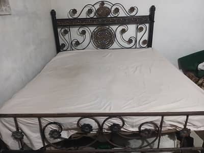 Iron bed for urgent sale