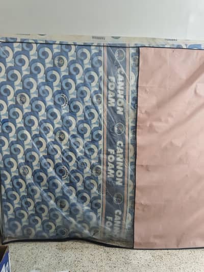 Mattress 6x6.5 ft