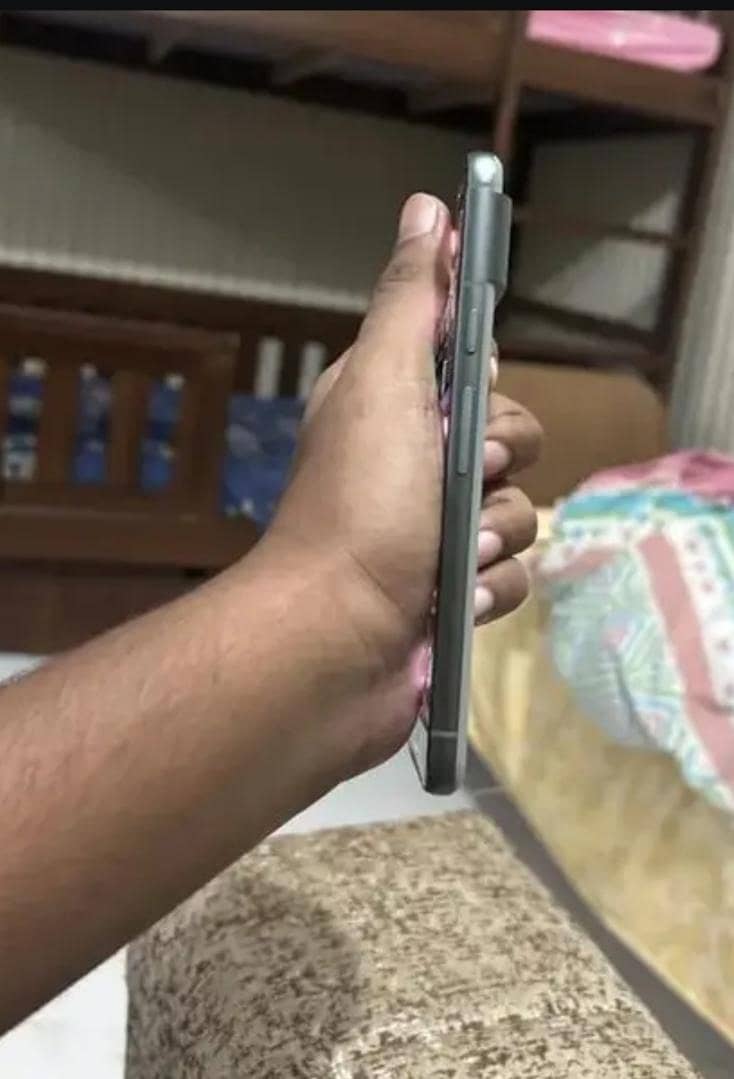 Google Pixel 8 2