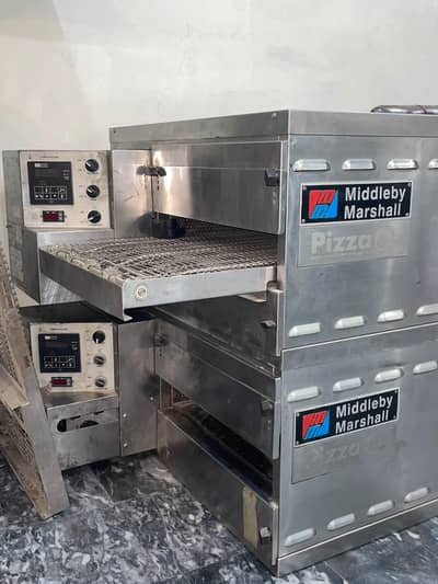 MIDDLE BY MARSHALL CONVEYOR BELT PIZZA OVEN 18" PS520G Smart body