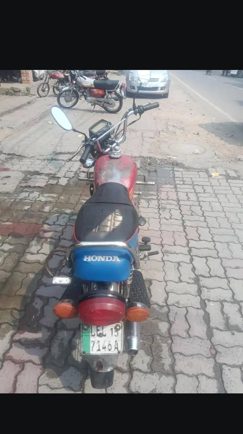 dhoom 70 cc 3