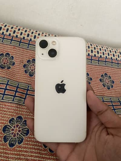 Apple iPhone 13
