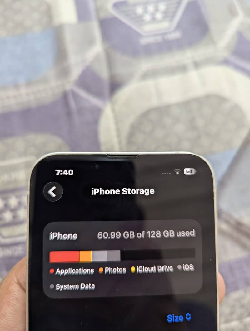 Apple iPhone 13 6