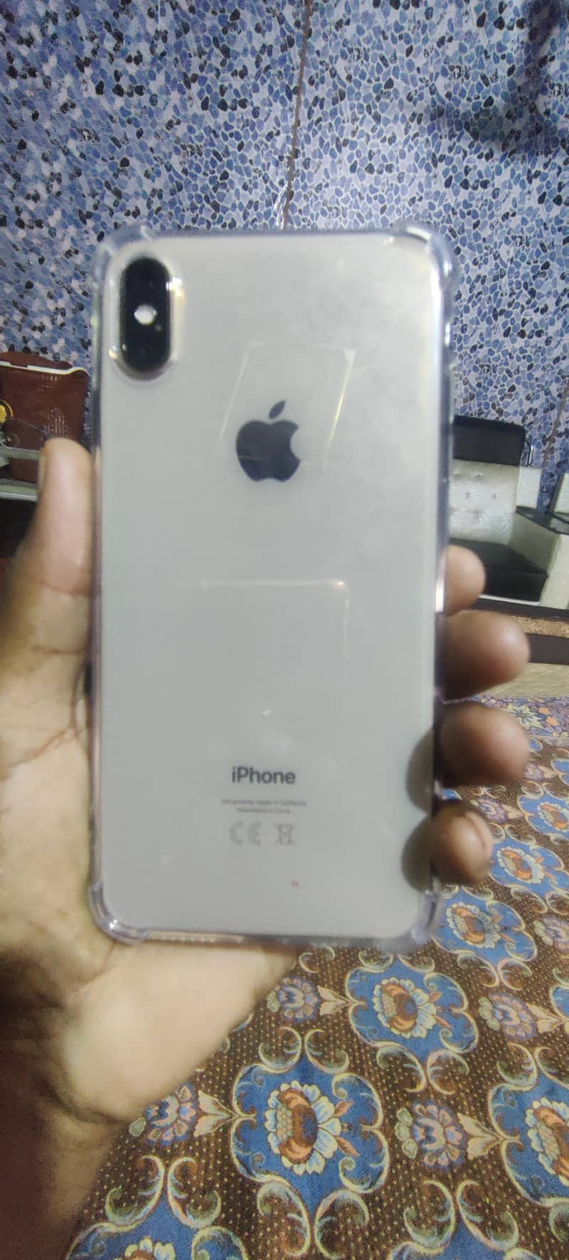 Apple iPhone XS Max 4