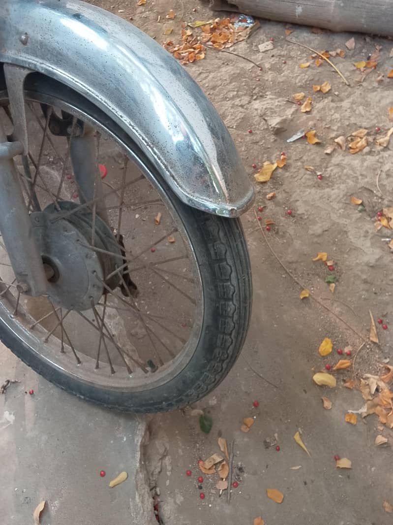 یونیک موٹر سائیکل سیل کر رہا ہوں 1