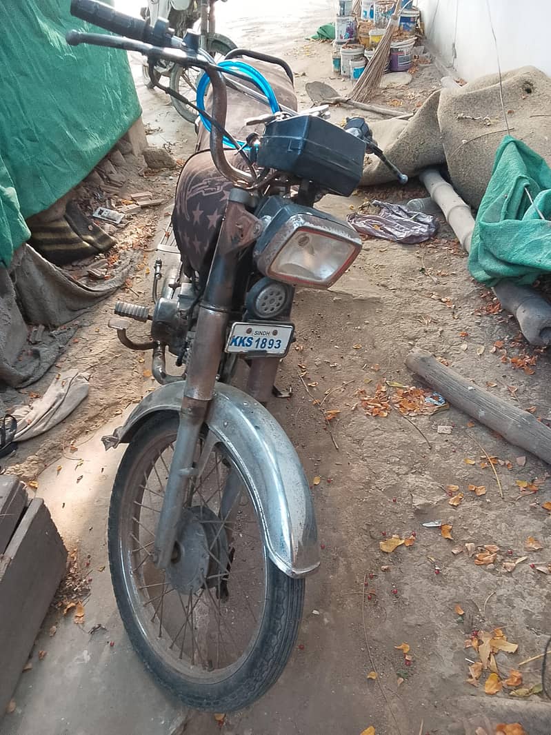 یونیک موٹر سائیکل سیل کر رہا ہوں 4
