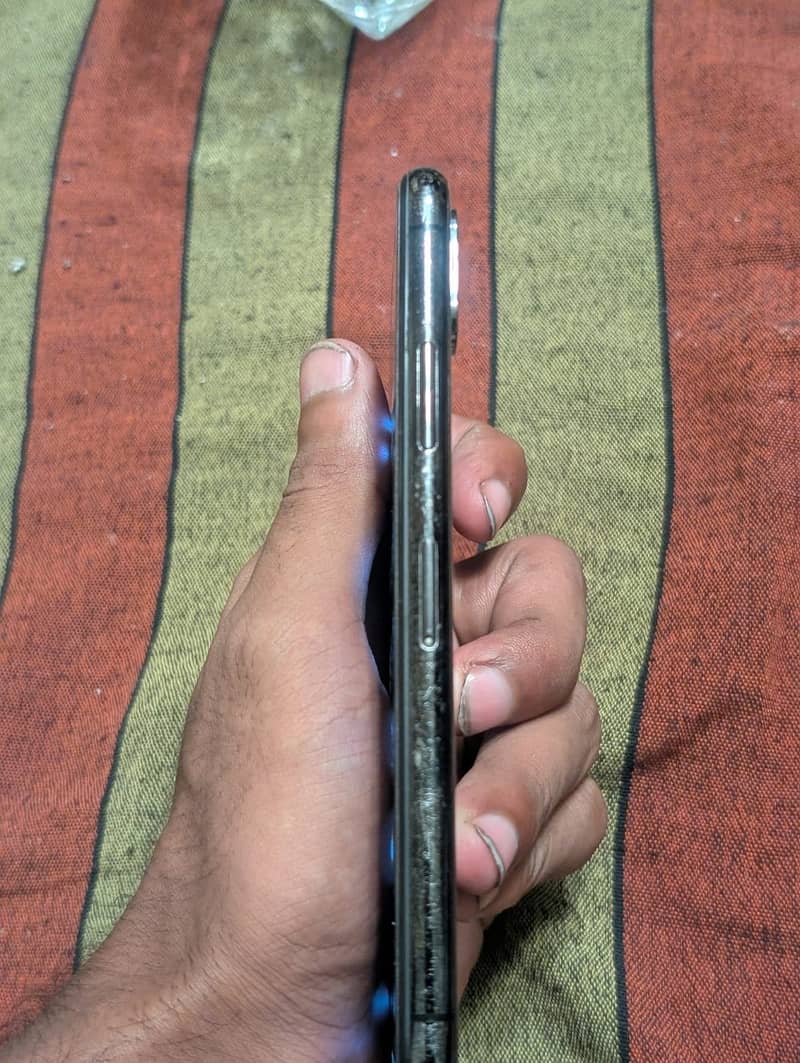 Apple iPhone X 2