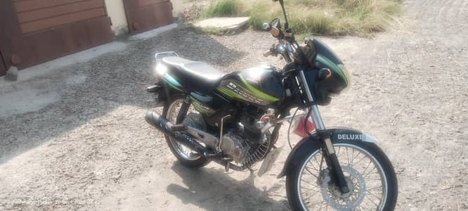 honda 125 feluxe for sale.  03017688621