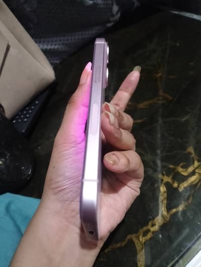 Apple iPhone 15