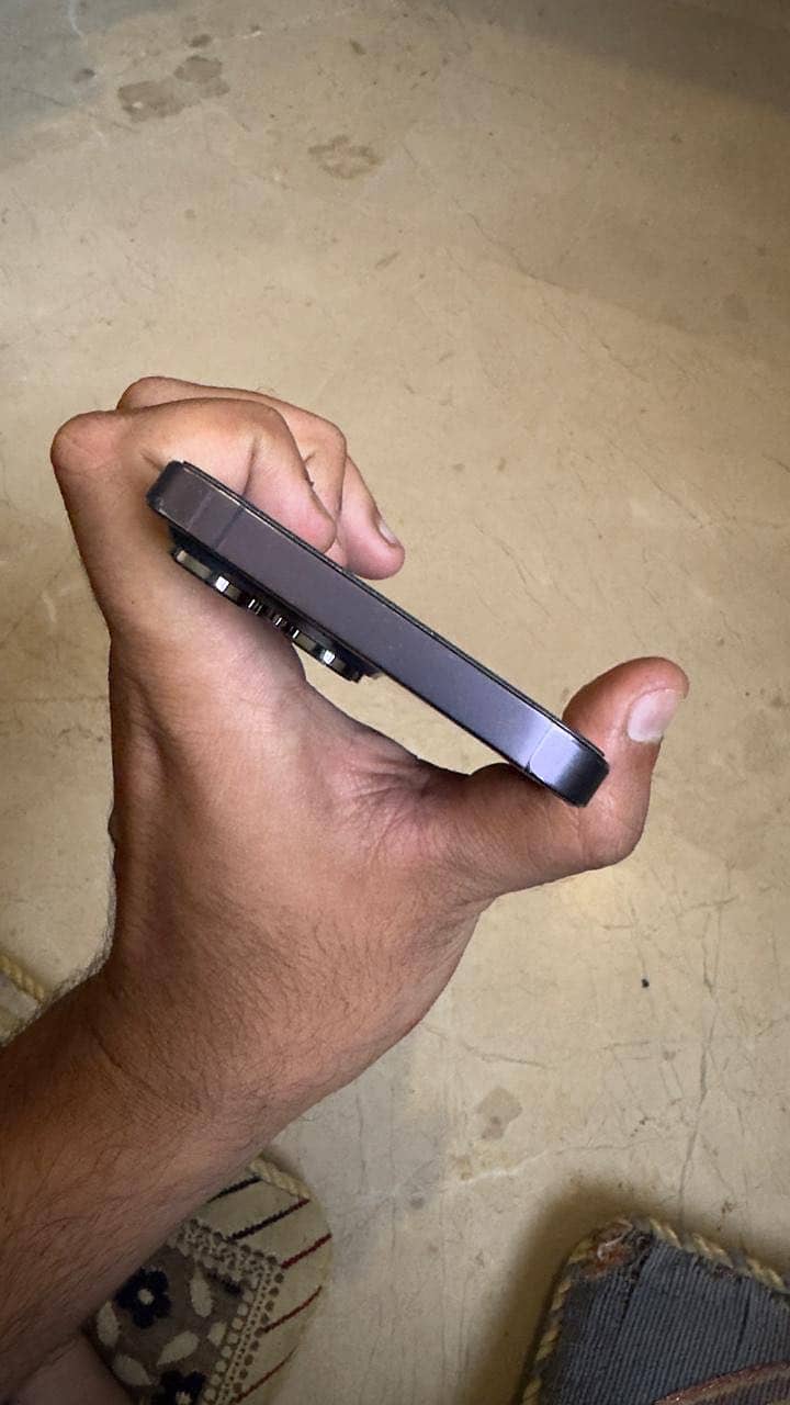 Apple iPhone 14 Pro Max 3