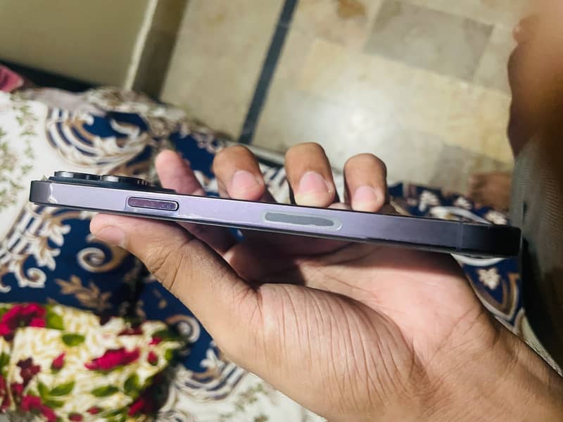 Apple iPhone 14 Pro Max 2